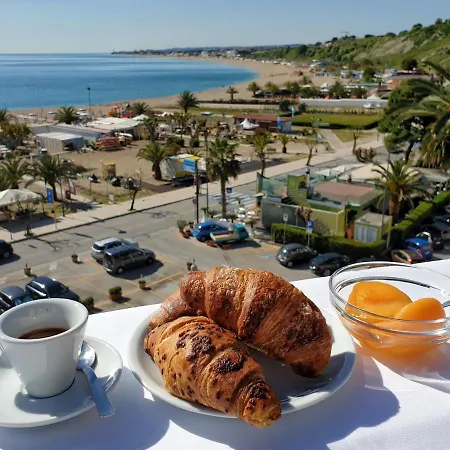 Sorriso Ξενοδοχείο